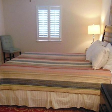 W2 Ocean Walk Resort Upstairs 2 Bed King And Two Twins Next To Back Pool St. Simons Island Exteriér fotografie