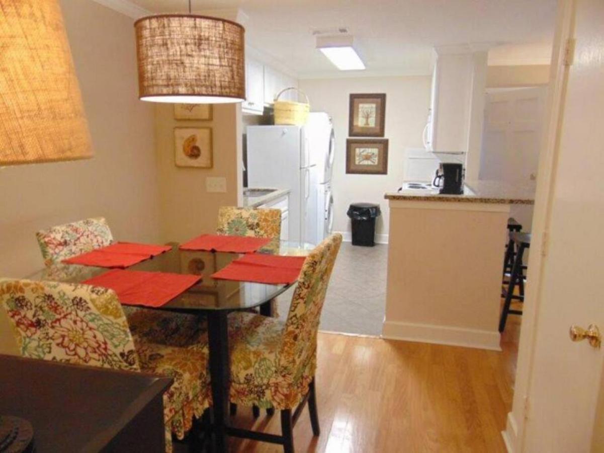 W2 Ocean Walk Resort Upstairs 2 Bed King And Two Twins Next To Back Pool St. Simons Island Exteriér fotografie
