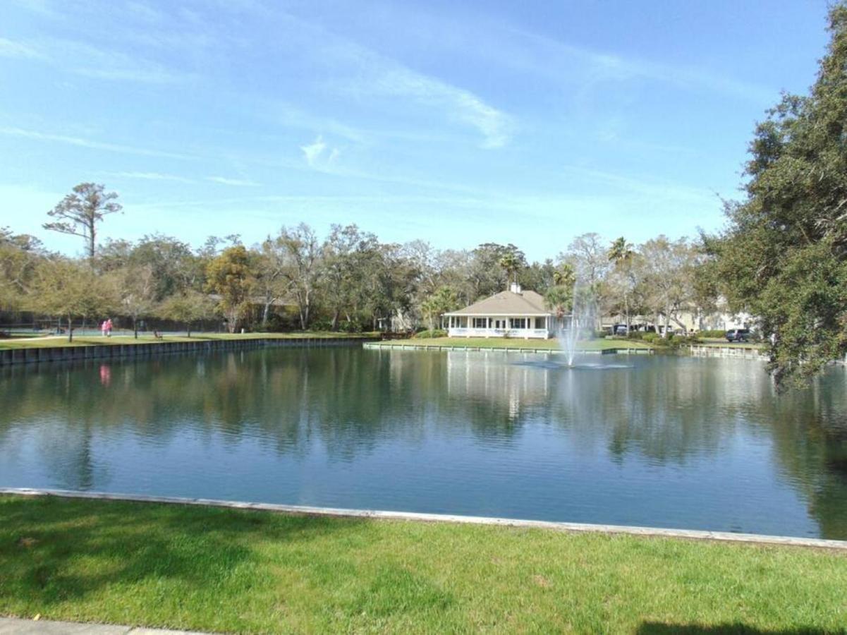 W2 Ocean Walk Resort Upstairs 2 Bed King And Two Twins Next To Back Pool St. Simons Island Exteriér fotografie