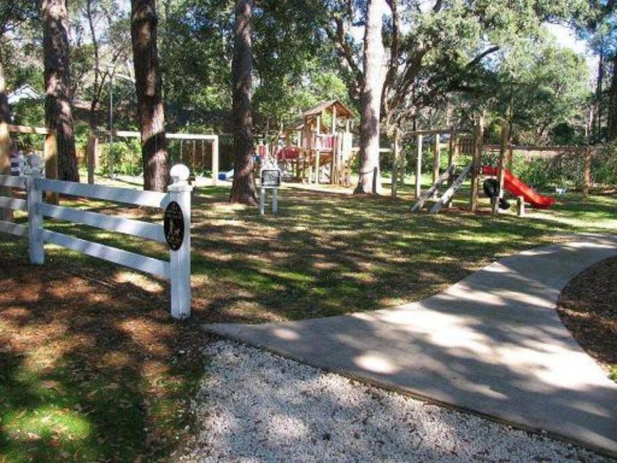 W2 Ocean Walk Resort Upstairs 2 Bed King And Two Twins Next To Back Pool St. Simons Island Exteriér fotografie