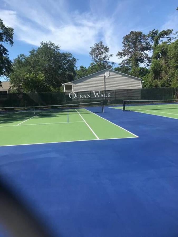 W2 Ocean Walk Resort Upstairs 2 Bed King And Two Twins Next To Back Pool St. Simons Island Exteriér fotografie